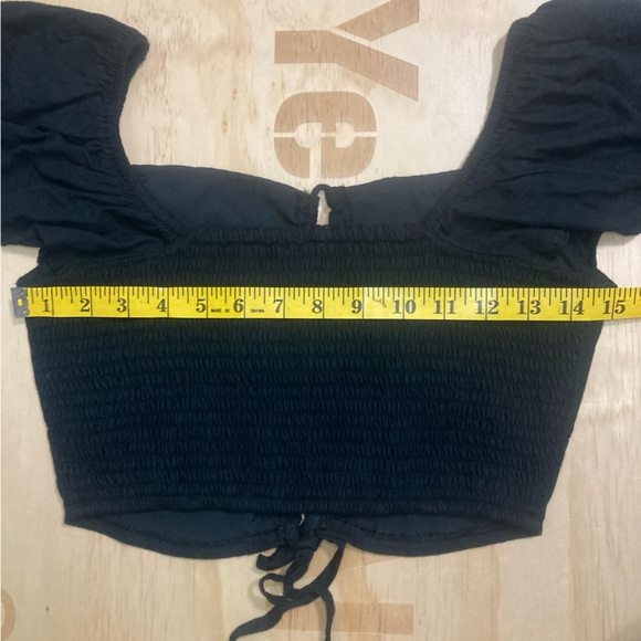 American Eagle Flutter Sleeve Tie Front Crop Top - Picture 8 of 9